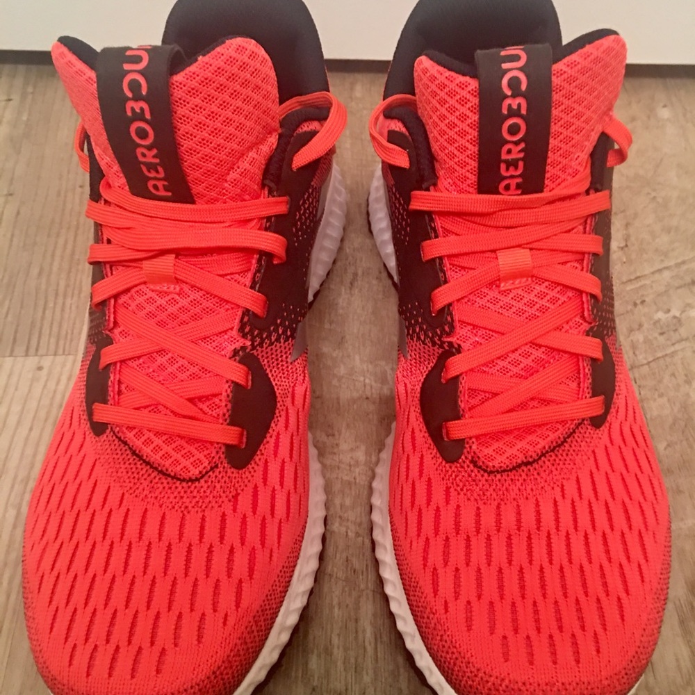 Adidas AeroBounce Woman’s size 9.5 worn once